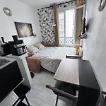 Appartement Cosy Paris 2P Vue Tour Eiffel